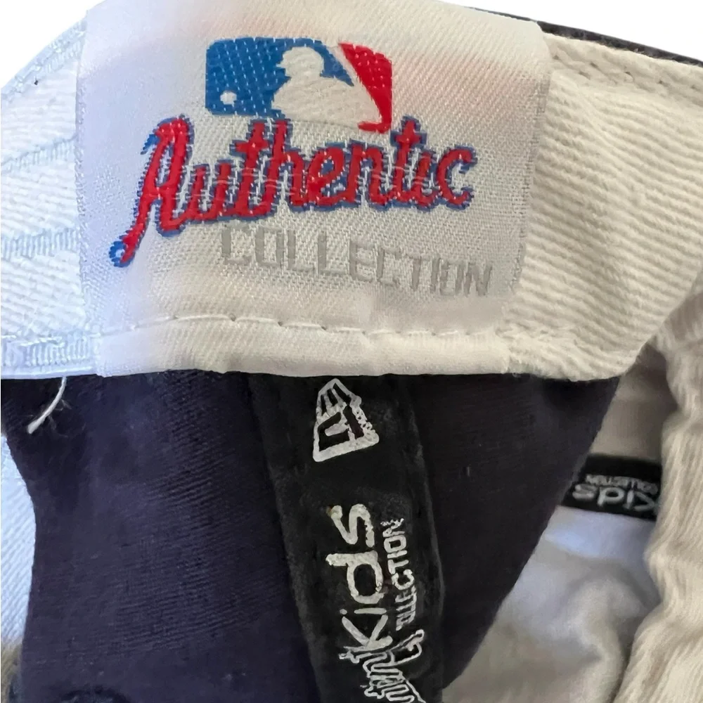 Boston Red Sox New Era baby Baseball Hat navy w/ letter B
Size 0-12months - Picture 3 of 8